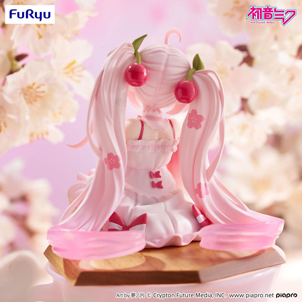 Hatsune Miku Noodle Stopper Figurine Sakura Miku 2025 Wink Version